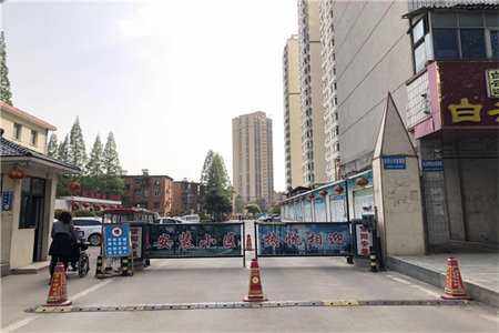 古台名城3室2厅1卫58万带储藏室93m2精装修出售